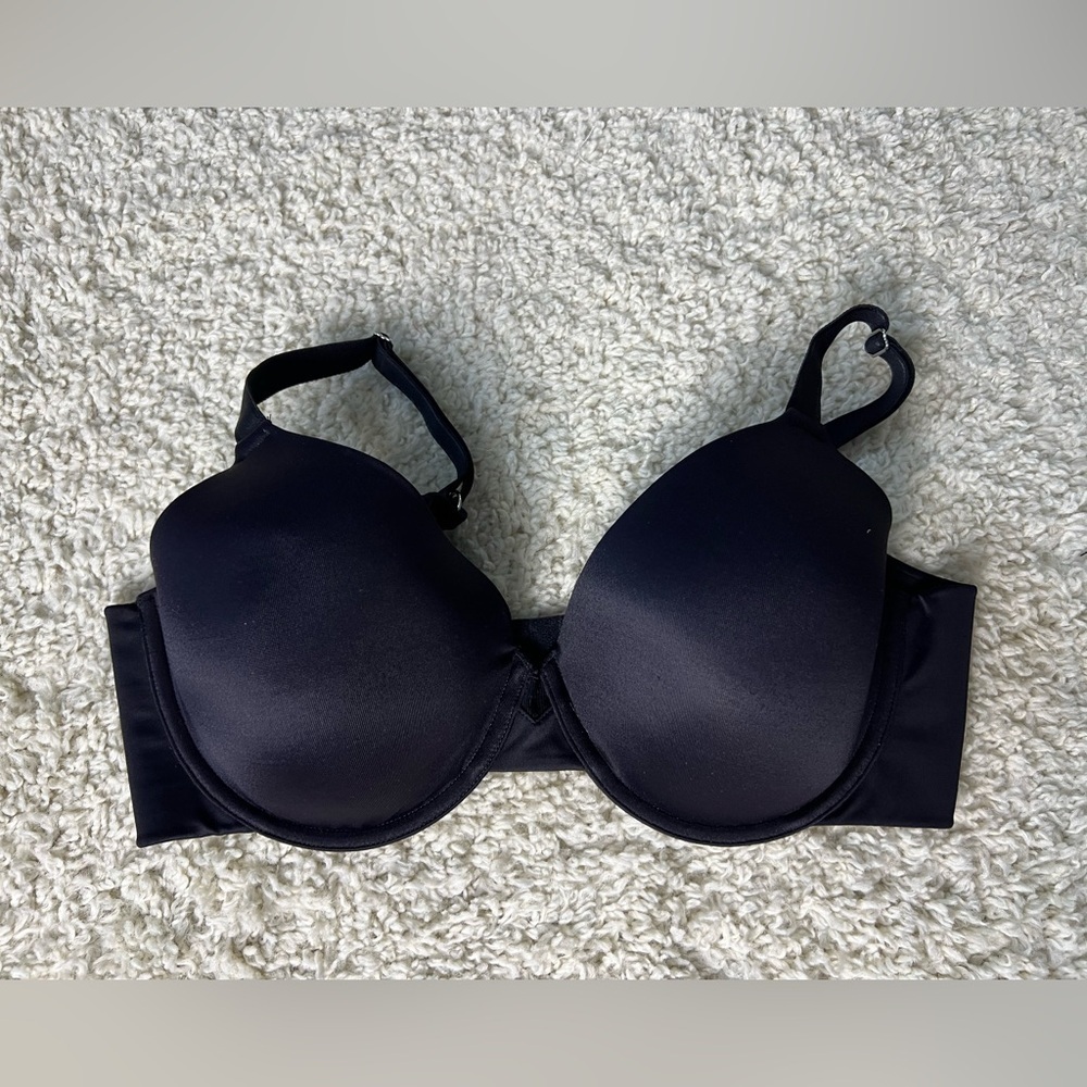Women’s 38C Vanity Fair Black Bra GUC
